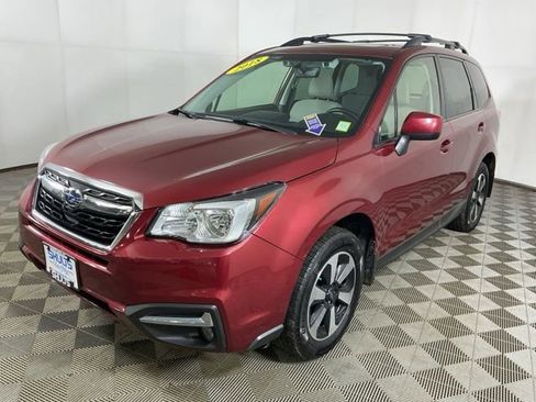 Used 2018 Subaru Forester 2.5i Premium AWD/4WD image 3