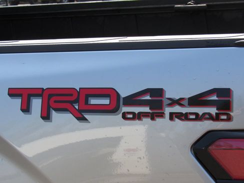 Used 2024 Toyota Tundra Limited w/ TRD Off-Road Package AWD/4WD image 10
