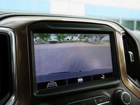 Used 2020 Chevrolet Silverado 1500 High Country image 40