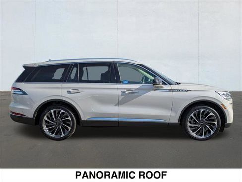 Used 2024 Lincoln Aviator Reserve w/ Equipment Group 201A AWD/4WD image 6
