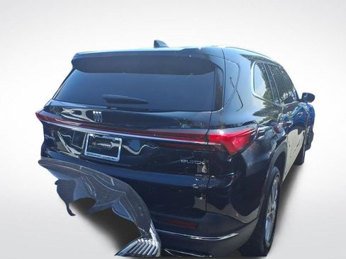 Used 2025 Buick Enclave Preferred w/ Power Package image 3