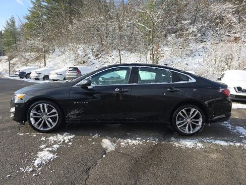 Used 2024 Chevrolet Malibu LT image 2