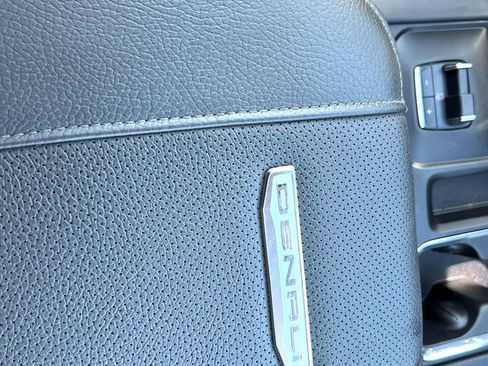 Used 2024 GMC Sierra 3500 Denali w/ Denali Reserve Package image 34