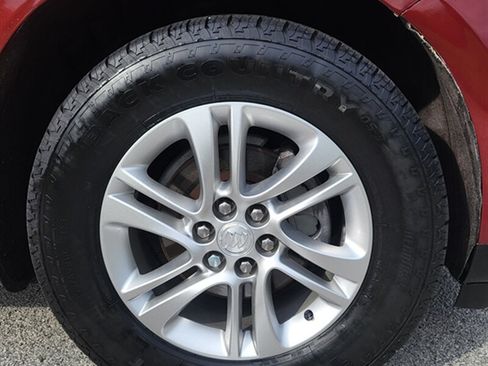 Used 2018 Buick Enclave Essence FWD image 31