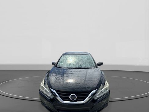 Used 2017 Nissan Altima 2.5 SV image 3