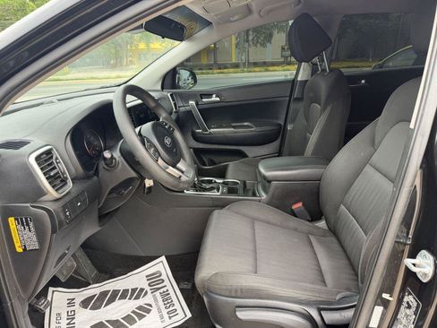 Used 2022 Kia Sportage LX FWD image 9