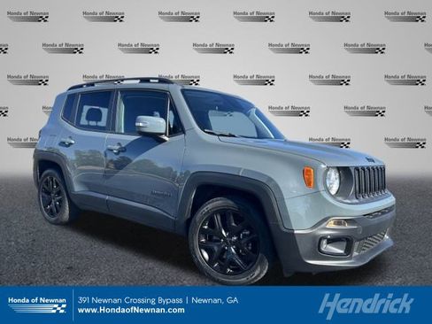Used 2018 Jeep Renegade Altitude image 1
