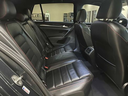 Used 2017 Volkswagen GTI Autobahn image 25