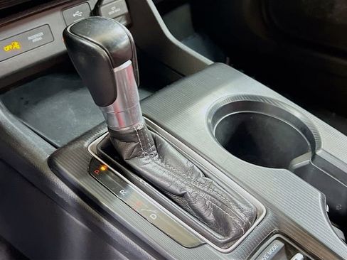 Used 2022 Honda Civic Sport image 16