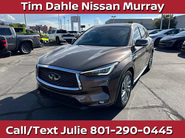 Used 2019 INFINITI QX50 Essential w/ Sensory Package AWD/4WD image 5