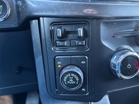 Used 2022 Ford F150 XLT w/ Equipment Group 302A High image 39