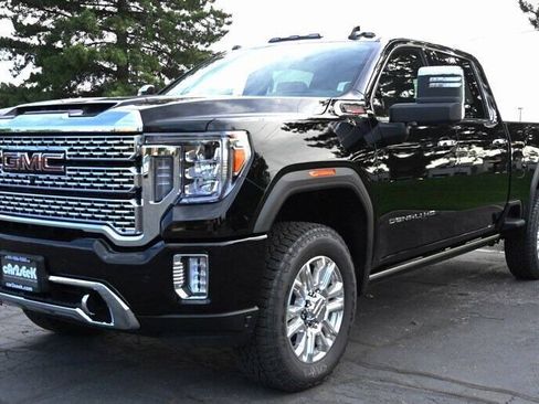 Used 2022 GMC Sierra 3500 Denali w/ Denali Ultimate Package AWD/4WD image 2