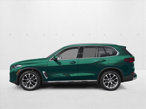New 2027 BMW X5 xDrive40i w/ M Sport Professional Package AWD/4WD image 3