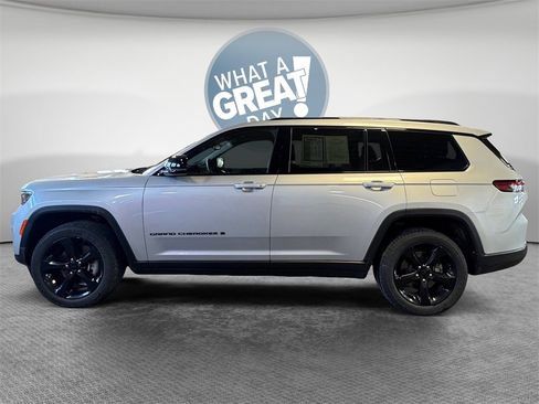 Used 2023 Jeep Grand Cherokee L Altitude image 7