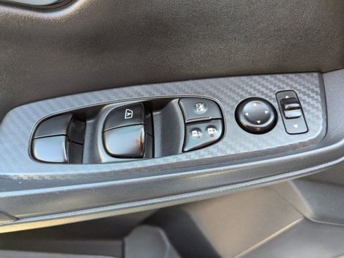Used 2022 Nissan Sentra SV w/ All-Weather Package FWD image 10