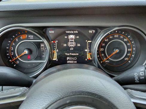 Used 2021 Jeep Wrangler Unlimited Sport AWD/4WD image 31