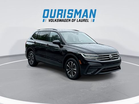 Used 2023 Volkswagen Tiguan S w/ Driver Assistance Package FWD image 2