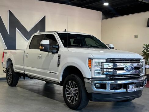 Used 2019 Ford F350 Lariat AWD/4WD image 3