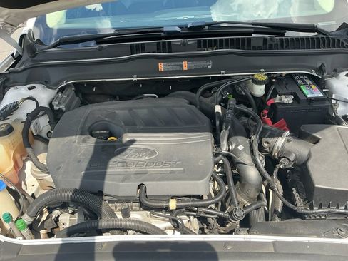 Used 2017 Ford Fusion SE w/ Equipment Group 201A FWD image 25