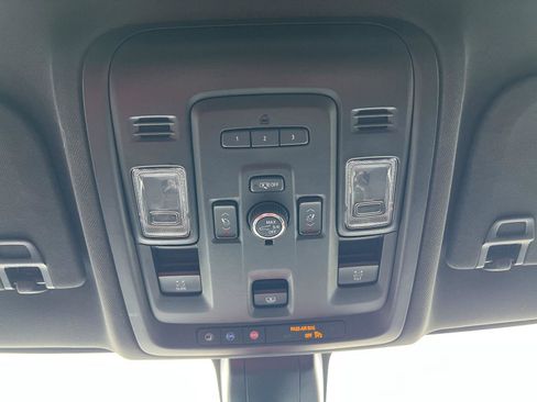 Used 2021 Chevrolet Tahoe Z71 w/ Luxury Package image 51