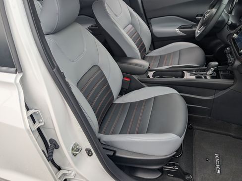 Used 2024 Nissan Kicks SR w/ SR Premium Package FWD image 20