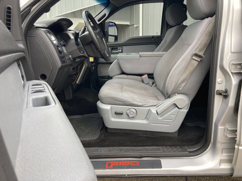 Used 2013 Ford F150 XLT w/ Luxury Equipment Group image 12