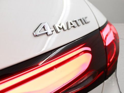 Used 2025 Mercedes-Benz GLC 300 4MATIC image 35