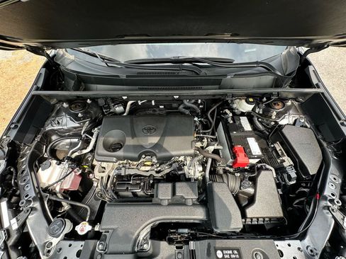 Used 2023 Toyota RAV4 LE AWD/4WD image 40