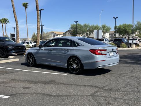 Used 2021 Honda Accord Touring image 4