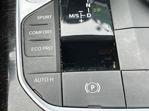 Used 2021 BMW 330i Sedan w/ Convenience Package image 8