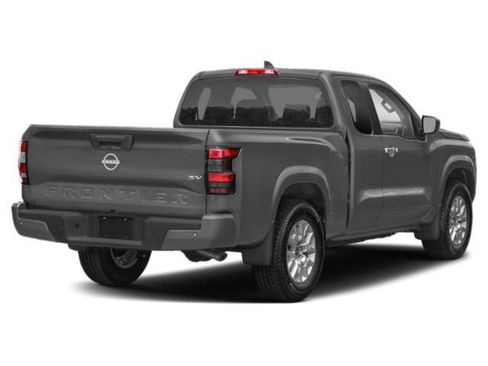 Used 2022 Nissan Frontier SV AWD/4WD image 5