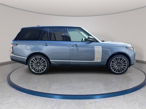 Used 2020 Land Rover Range Rover HSE image 5