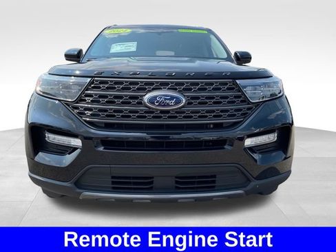 Used 2024 Ford Explorer XLT w/ Equipment Group 202A AWD/4WD image 8