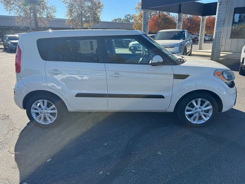 Used 2013 Kia Soul + w/ Eco Pkg image 6