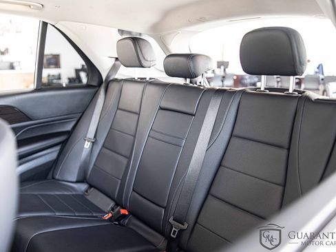 Used 2020 Mercedes-Benz GLE 350 4MATIC image 33