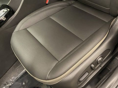 New 2026 Chevrolet Trax ACTIV w/ Driver Confidence Package FWD image 19
