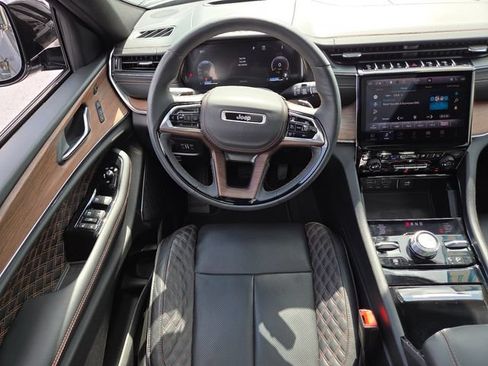 Used 2024 Jeep Grand Cherokee L Summit w/ Advanced Protech Group IV AWD/4WD image 30