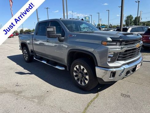 Used 2024 Chevrolet Silverado 2500 LT w/ All Star Edition AWD/4WD image 7