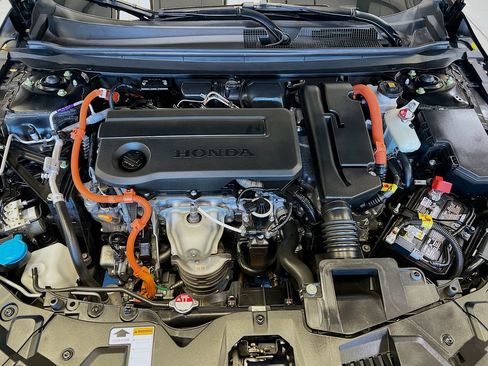 Used 2024 Honda Accord Sport image 29