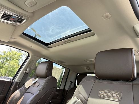New 2026 RAM 2500 Limited AWD/4WD image 21