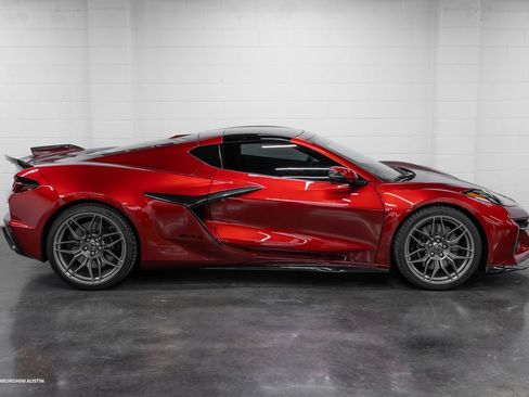Used 2024 Chevrolet Corvette Z06 w/ Battery Protection Package image 14