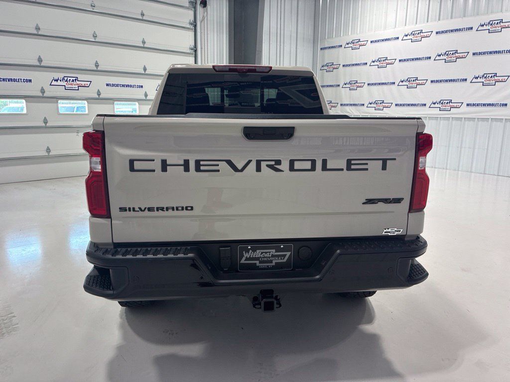 Used 2026 Chevrolet Silverado 1500 ZR2 w/ LPO, Dark Essentials Package AWD/4WD image 5