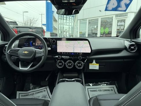 New 2024 Chevrolet Blazer EV LT image 3