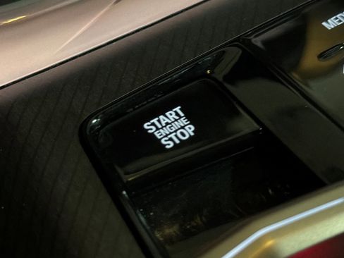 Used 2025 BMW X3 xDrive30i w/ Convenience Package image 33