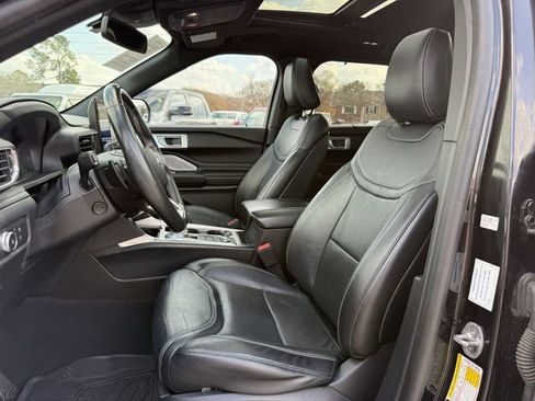 Used 2020 Ford Explorer ST w/ ST Street Pack image 14