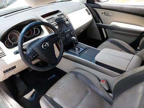 Used 2011 MAZDA CX-9 Grand Touring w/ Moonroof & Bose Audio Pkg FWD image 20