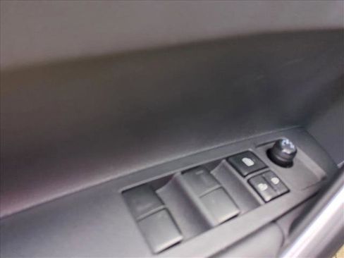 Used 2024 Toyota Corolla Cross XSE w/ Convenience Package image 12
