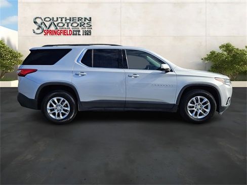 Used 2020 Chevrolet Traverse LT image 6