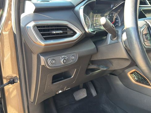 Used 2022 Chevrolet TrailBlazer ACTIV w/ Sun and Liftgate Package FWD image 17