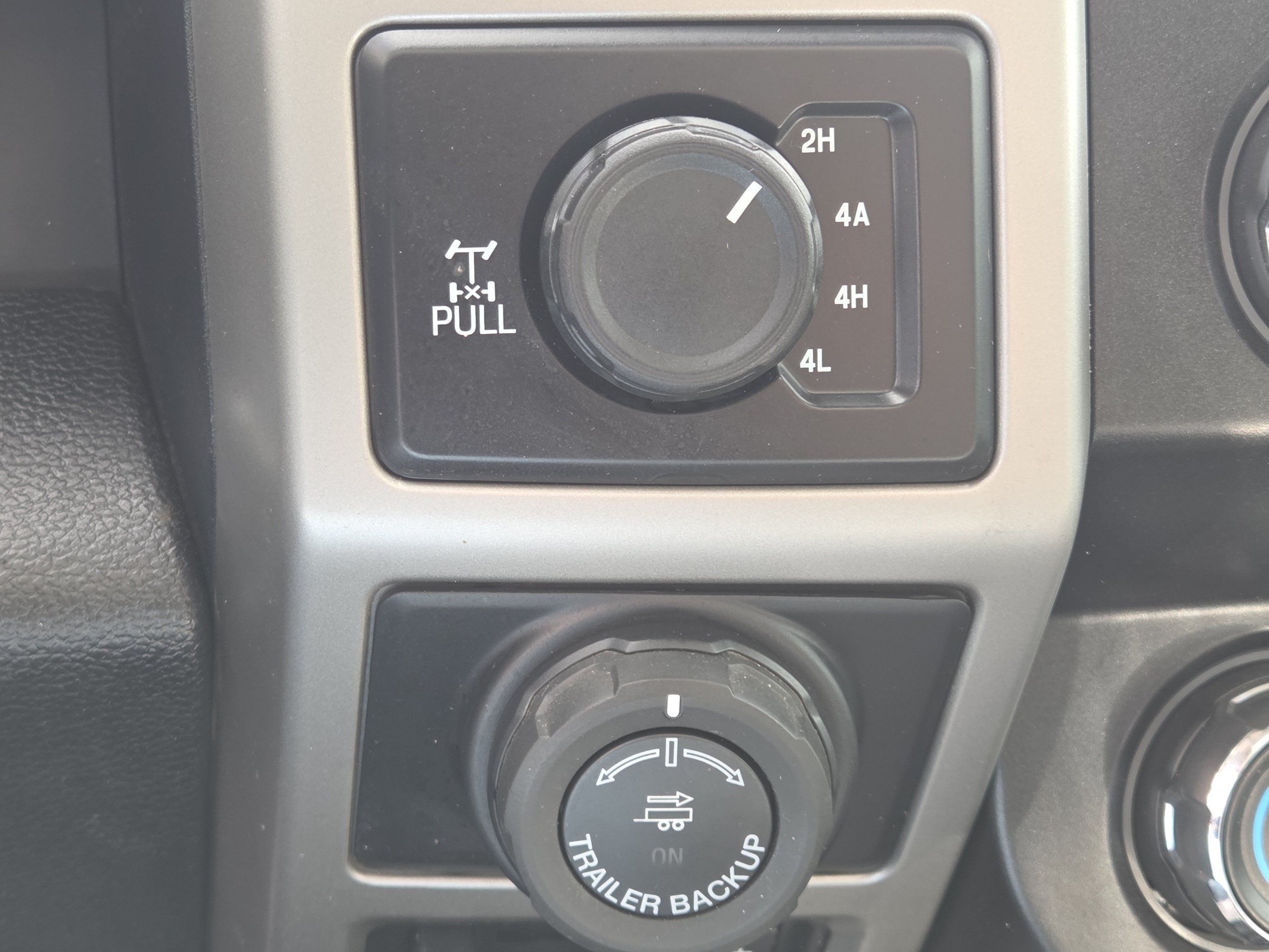 Certified 2020 Ford F150 Lariat AWD/4WD image 11
